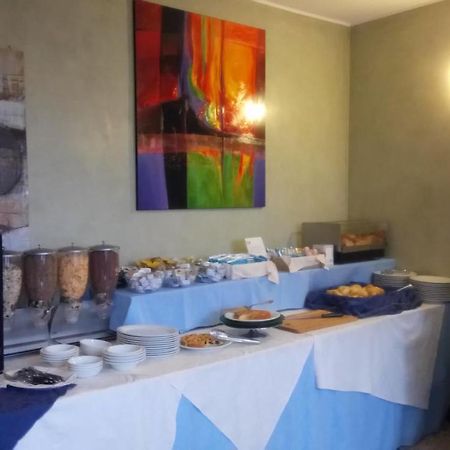 Pacific Hotel Airport بورغارّو تورينيسِّ المظهر الخارجي الصورة