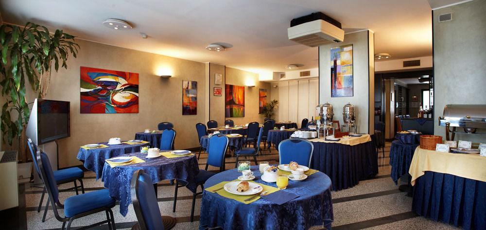 Pacific Hotel Airport بورغارّو تورينيسِّ المظهر الخارجي الصورة