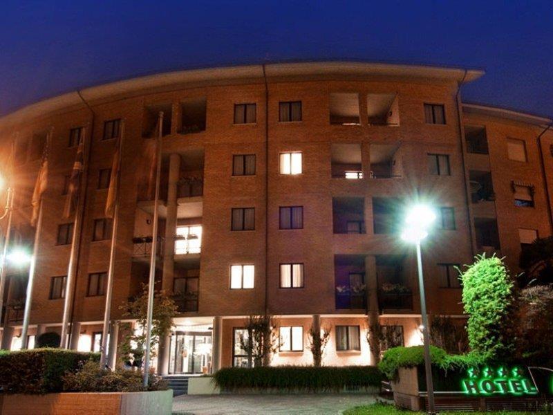 Pacific Hotel Airport بورغارّو تورينيسِّ المظهر الخارجي الصورة